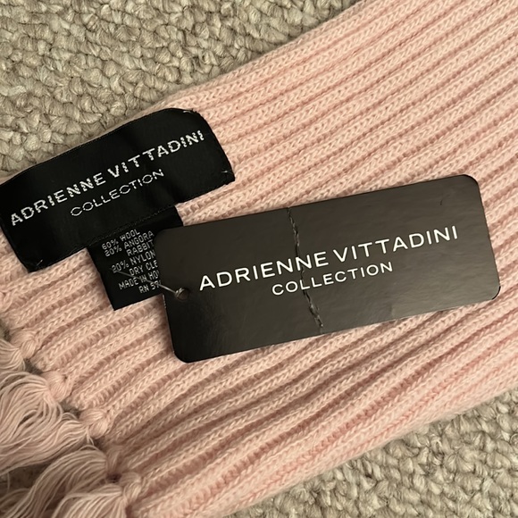 Brand New Adrienne Vittadini Collection Wool Angora Pink Scarf (NWT) - Picture 3 of 4